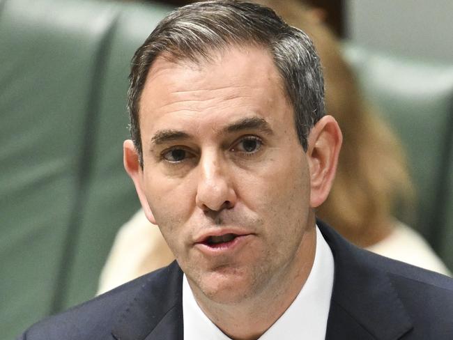 CANBERRA, AUSTRALIA  - NewsWire Photos - November 20, 2024: Federal Treasurer Jim Chalmers updates the House of Representatives on the state of the Australia econmoy at Parliament House in Canberra. Picture: NewsWire / Martin Ollman