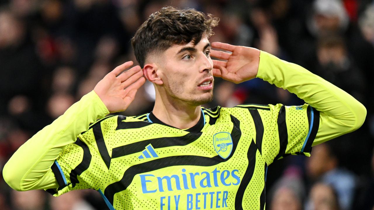 BRENTFORD, ENGLAND - NOVEMBER 25: Kai Havertz of Arsenal celebrates after scoring the team's first goal during the Premier League match between Brentford FC and Arsenal FC at Gtech Community Stadium on November 25, 2023 in Brentford, England. (Photo by Mike Hewitt/Getty Images)