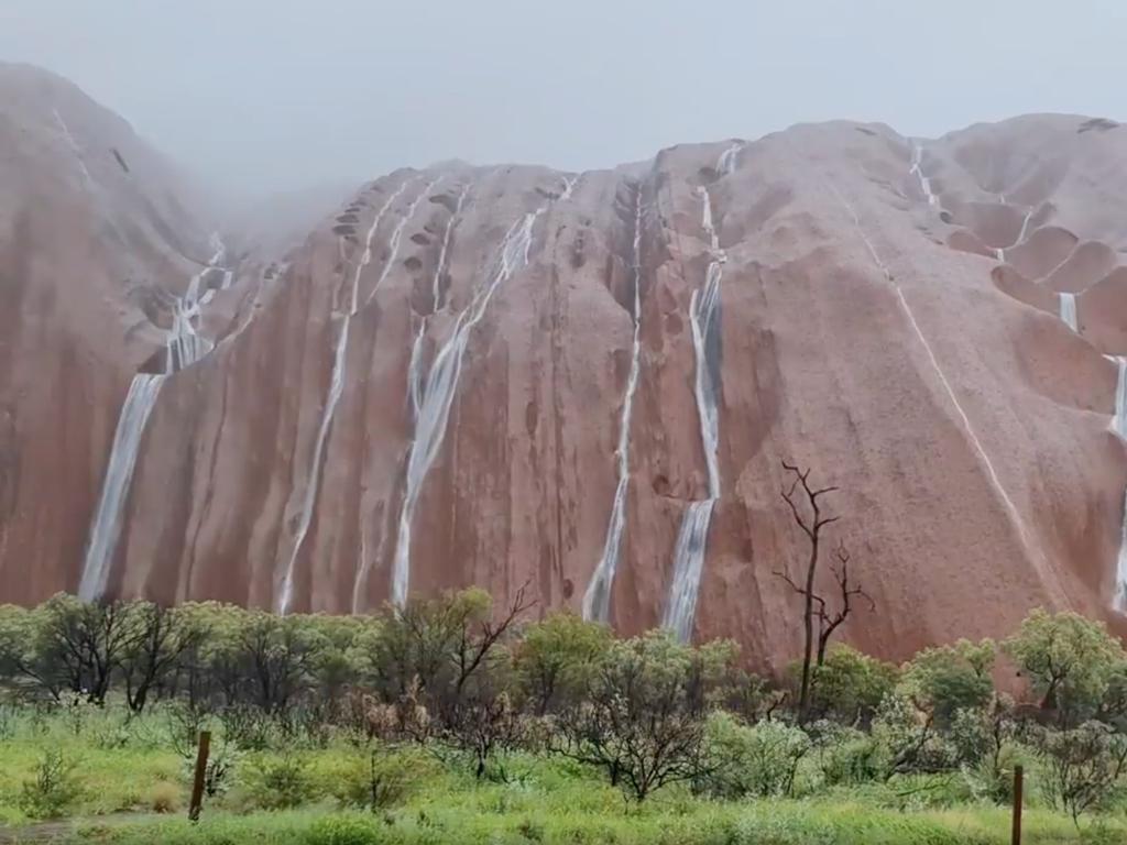 Incredible sight captured at Uluru