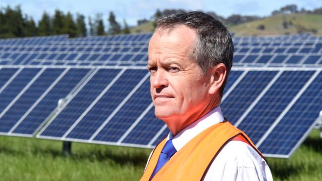 Bill Shorten inspects the Mount Majura Solar Farm near Canberra in 2016. Pic: Lukas Coch