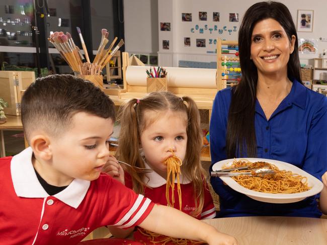 Chief Nutrition Officer Mandy Sacher and students having lunch at the  MindChamps Preschool Mascot. Picture - Chris Pavlich Photography