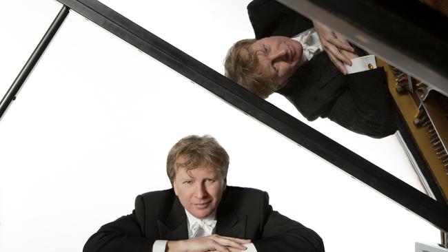 Piers Lane’s new album on the Hyperion label is now available for streaming.