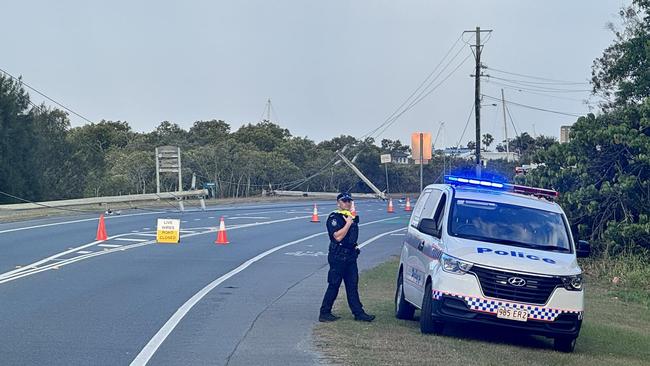 Downed powerlines on Oxley Drive in Paradise Point. Picture: Hope Island News &amp; Crime and Community / Facebook