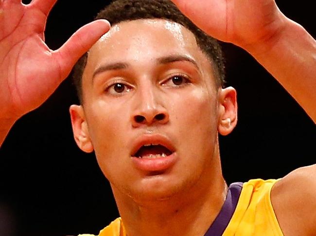 NEW YORK, NY - NOVEMBER 24: Ben Simmons #25 of the LSU Tigers catches a pass against the North Carolina State Wolfpack at Barclays Center on November 24, 2015 in Brooklyn borough of New York City. Mike Stobe/Getty Images/AFP == FOR NEWSPAPERS, INTERNET, TELCOS & TELEVISION USE ONLY ==