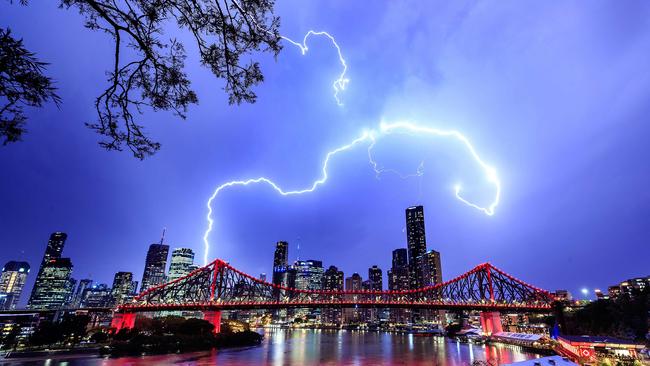 Lightning from the thunder storms pictured passing over the Story Bridge in Brisbane, 28th of October 2020. (Image/Josh Woning)