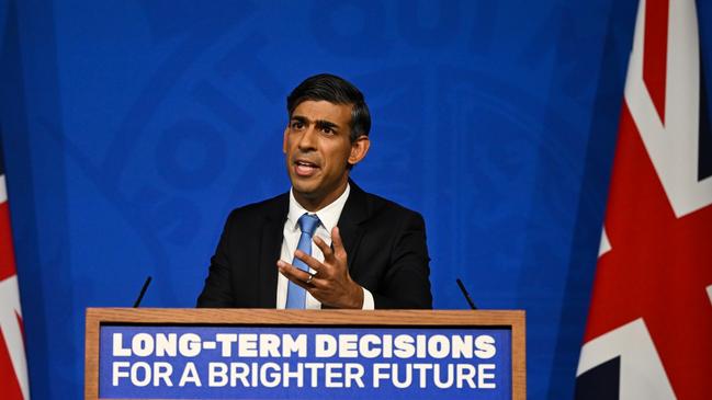 UK Prime Minister Rishi Sunak speaks to reporters on net zero policy change at Downing Street. Picture: Getty Images.