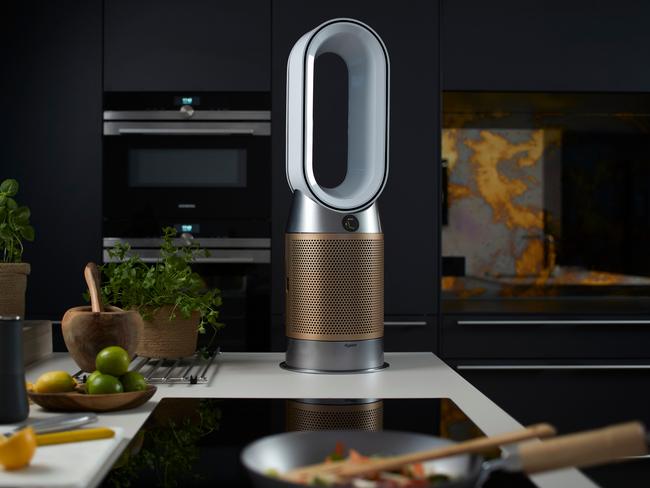 Dyson's purifier hot+cool formaldehyde cleans your air while heating the room.,