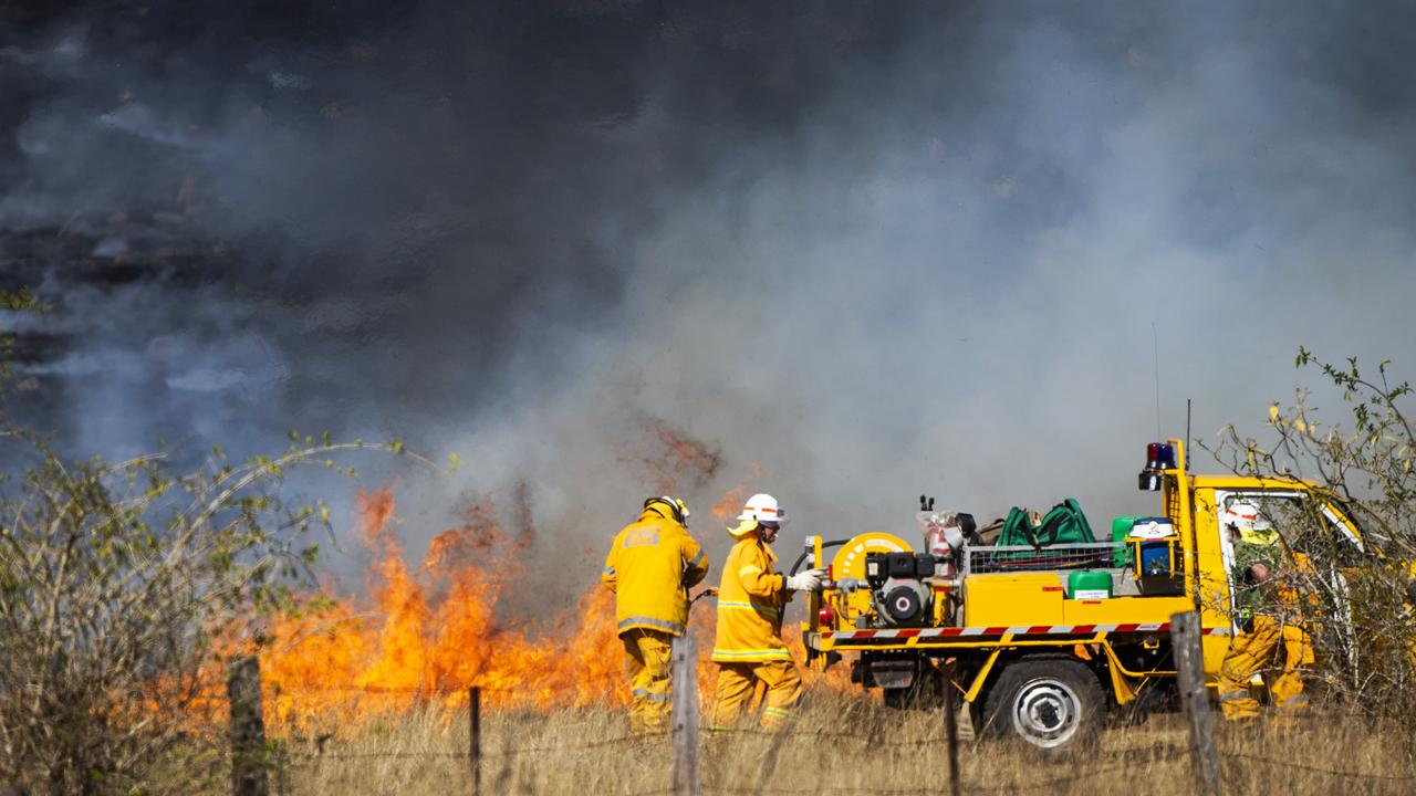 Firefighters brace for the worst as fires continue to burn in the Canungra and Sarabah regions. Picture: NIGEL HALLETT