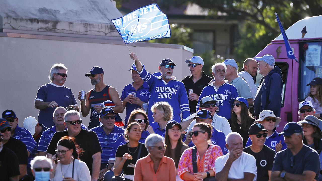 This time the Newtown Jets merchandise team members have really