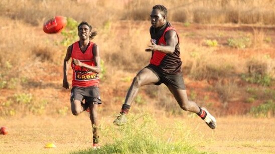 McDonald-Tipungwuti in action for the Tiwi Bombers.