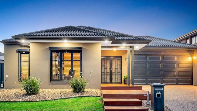 15 Hampton Street, Craigieburn, is for sale.