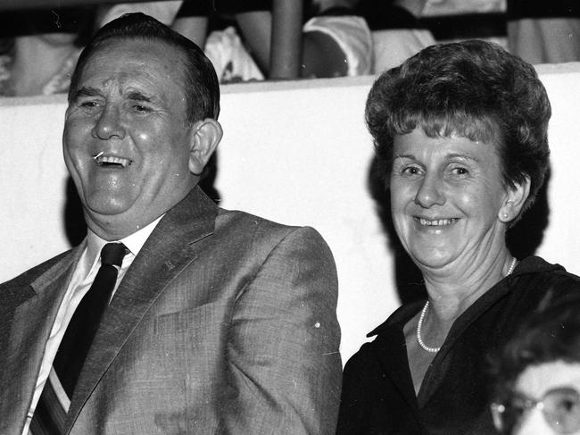 Former Brisbane lord mayor Roy Harvey and wife Pearl in 1984.