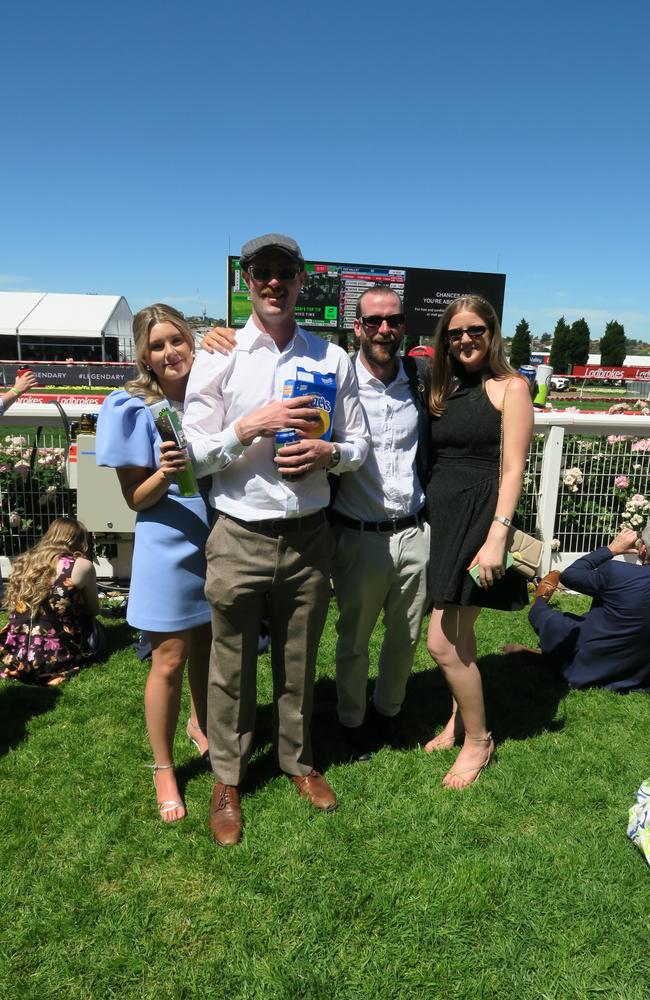 Bec, Sarah, Sam, Zach and Cheezels together at the Cox Plate.