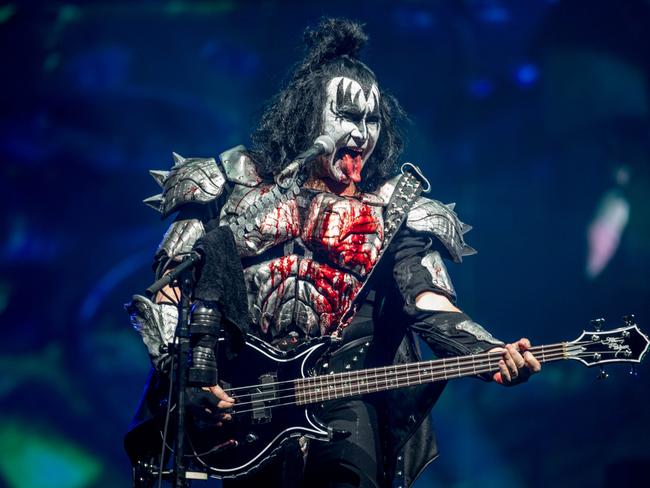 KISS concert in need of workers