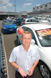 Car-salesman Scott Reedman had a lucky weekend getting a hat trick for Wests cricket side and winning $900 on the pokies.