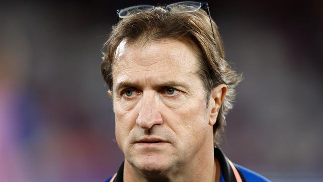 Luke Beveridge has broken his hand. Picture: Getty Images