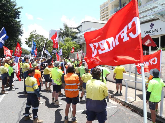 CFMEU, ETU and MWU members outside the offices of construction company John Holland on Lake St. Picture: Peter Carruthers