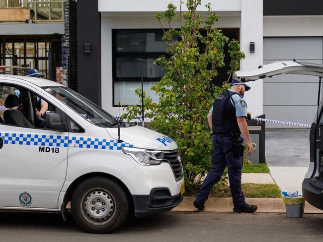 A man was found dead in Georgina Crescent at Melonba, near Mount Druitt on Saturday night. A crime scene has been established at a house on Annan Avenue. Picture: NCA NewsWire / David Swift