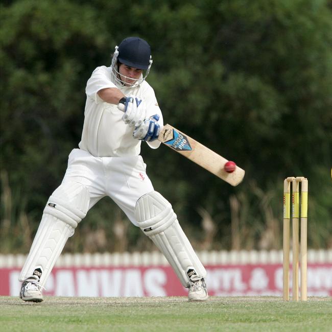 FEBRUARY 11, 2006: Cricket at Kerrydale Oval, Robina. Norths versus Gold Coast. Wade Townsend from Norths during the final session. PicJono/Searle
