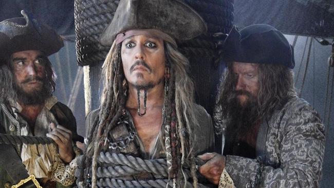 Jerry Bruckheimer sent a tweet joking that his star Johnny Depp has finally returned to the Gold Coast for shooting and will not let him go. Photo Instagram