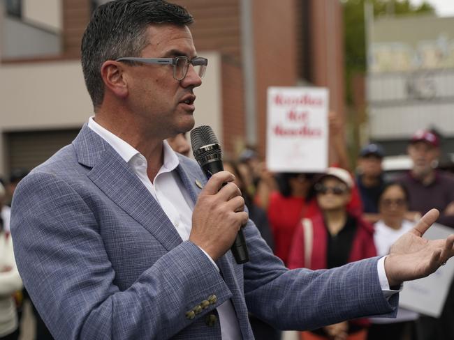 MELBOURNE, AUSTRALIA - NewsWire Photos - 27 APRIL 2025. Richmond Community rallies concerning safe injecting rooms. Concerned traders and residents in Richmond and Abbotsford are coming together to call for action from the State Government to improve safety in the area. Brad Battin - Leader of the Opposition in Victoria addresses the crowd gathered. Picture: NewsWire / Valeriu Campan