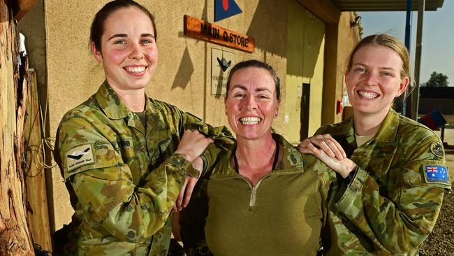 Female Defence Force soldiers hit back at Senator Cory Bernardi’s ...