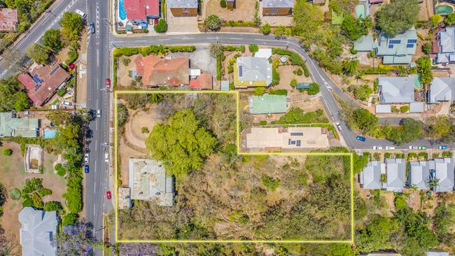 Aerial view of the sprawling property. Five lots totalling 2500 sqm on the right-hand side of this image will be subdivided for character housing.