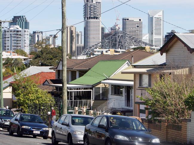 News BSM 24.8.10 Homes in Brisbane generic shot. Pic Annette Dew