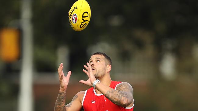 Lance Franklin was facing a long lay-off after having off-season knee surgery but will play in Round 2.