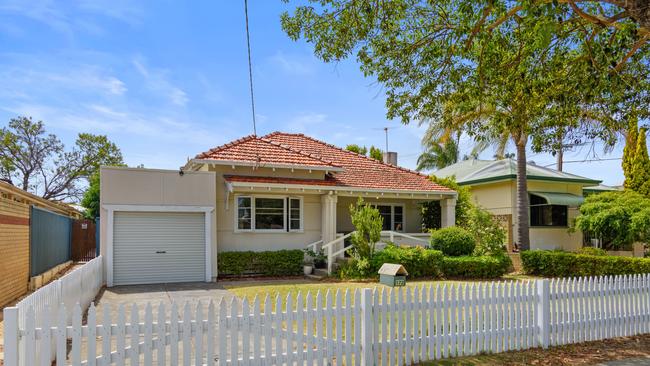 Grand Promenade, Doubleview, Perth