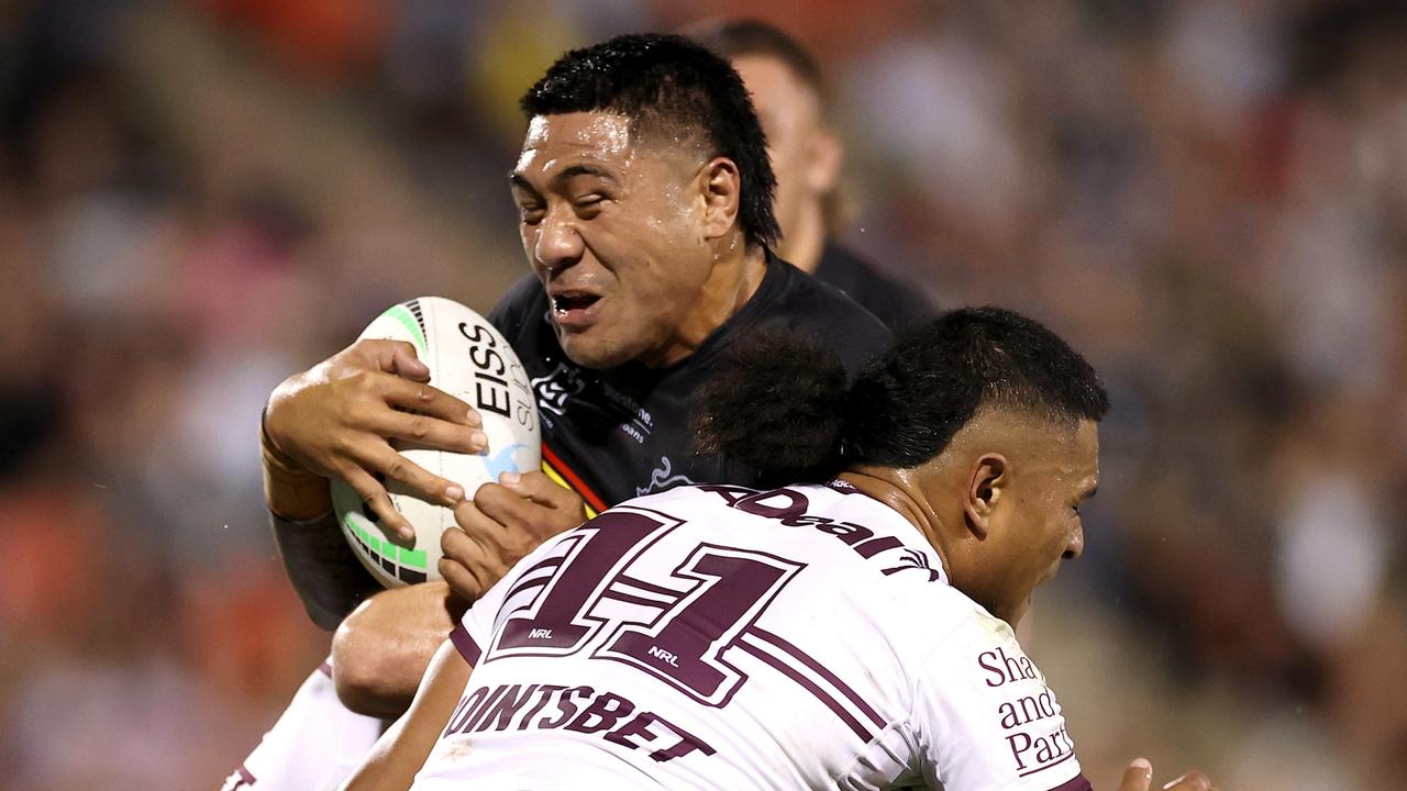 Moses Leota of the Panthers has a shoulder injury (Photo by Cameron Spencer/Getty Images)