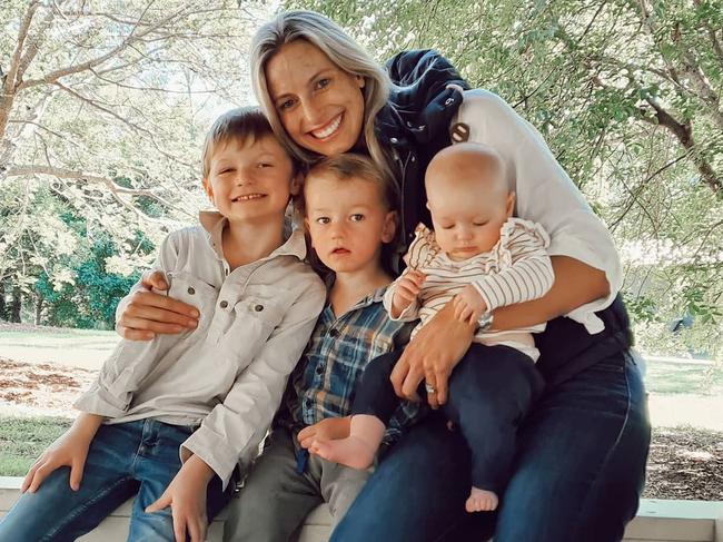 Laura Geitz with her children. Picture: @lmgeitz /Instagram