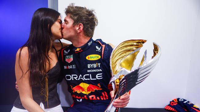 Sealed with a kiss. (Photo by Mark Thompson/Getty Images)