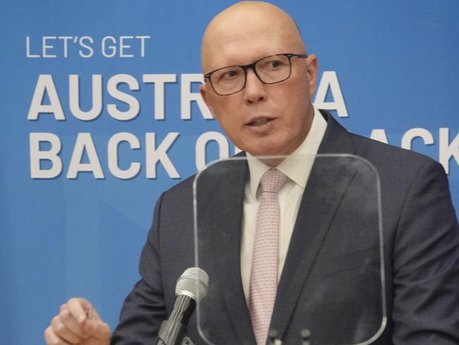 MELBOURNE, AUSTRALIA - NewsWire Photos - 12 JANUARY, 2025: Leader of the Opposition Peter Dutton holds a campaign-style rally in the Labor-held seat of Chisholm at Mount Waverley Youth Centre in Melbourne. Picture: NewsWire / Valeriu Campan