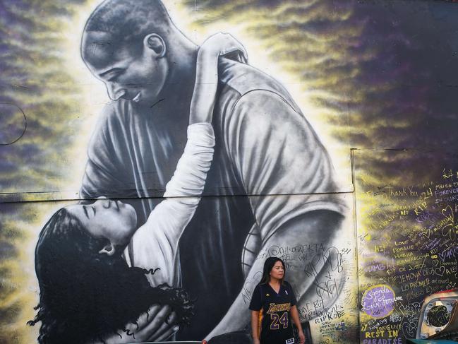 A mural depicting Kobe and Gigi in LA. Picture: AFP