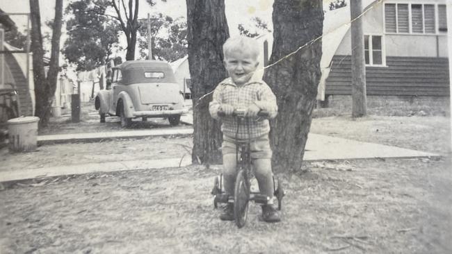 Alan Howe at the Nunawading Migrant Hostel in 1959.