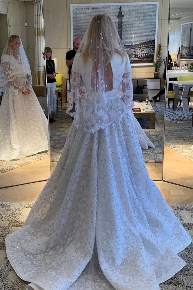 Sophie Turner's wedding dress took 350 hours to execute - Vogue Australia