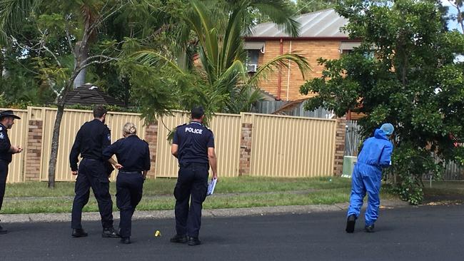 A crime scene was established at Wishart this morning after a Mount Gravatt man attended a hospital with serious stab wounds and later died. Picture: Nicole Pierre