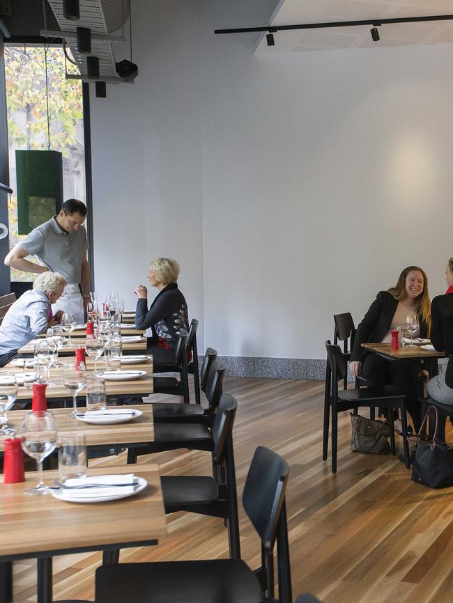 Rosa’s mezzanine-level canteen.