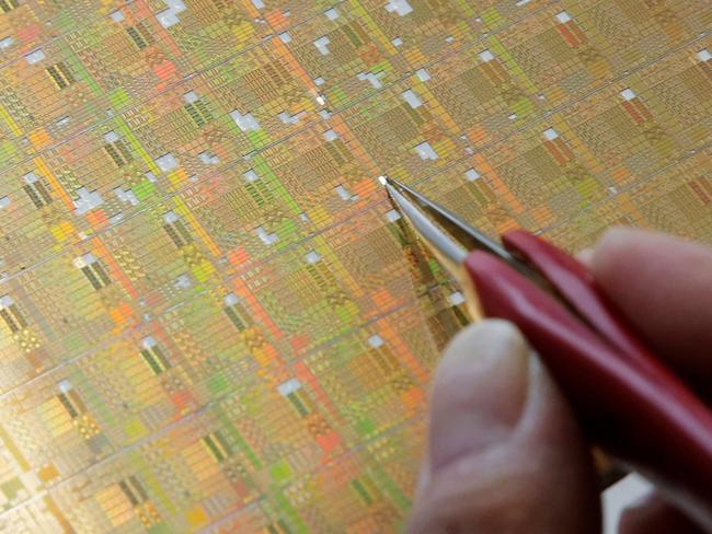 China is seeking to develop its own semiconductor industry. PHOTO: KIM KYUNG-HOON/REUTERS