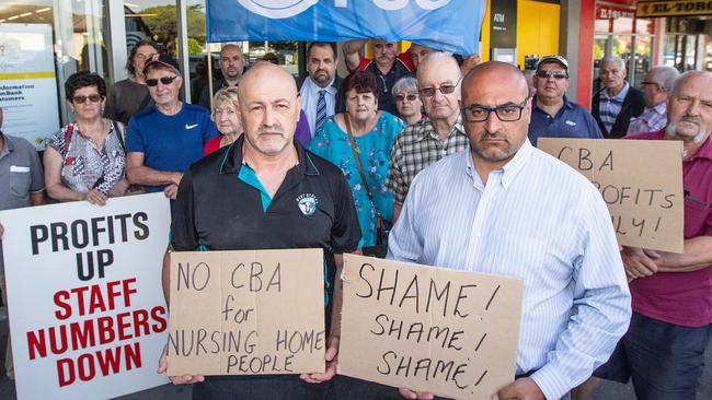 West Street Traders president Tony Di Salvatore and Federal Wills MP Peter Khalil slammed the bank’s closure. Picture: Sarah Matray