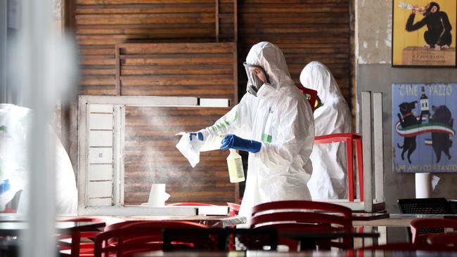 Frank’s Pizza in Camperdown gets deeping cleaning after a COVID-19 positive person went to the venue. Picture: NCA NewsWire/Damian Shaw