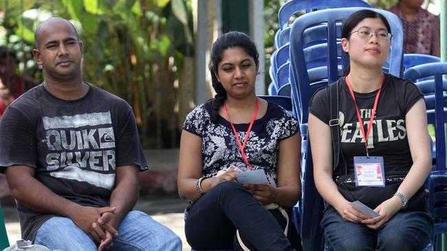 Never before seen photo from inside Kerobokan jail Kelly Ng, the best friend of executed Australian Van Nguyen, who was hanged in Singapore with Myuran Sukumaran and his sister Brintha. Christmas Service inside Kerobokan Jail, Wednesday, December 25, 2013.