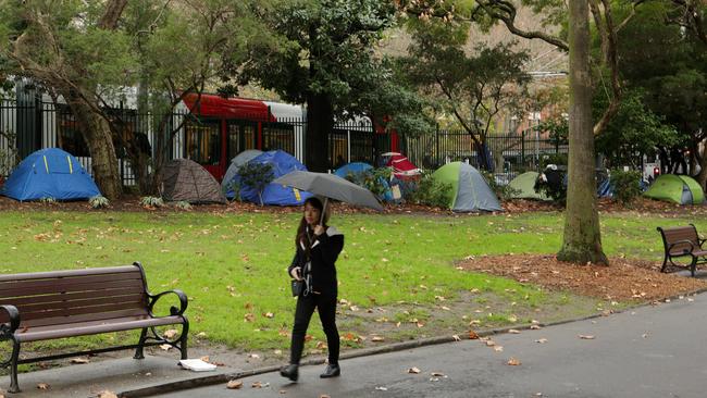 Greens’ Lee Rihannon launches appeal to help Belmore Park homeless as ...