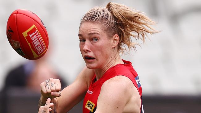 Tayla Harris playing for Melbourne. Photo by Michael Klein