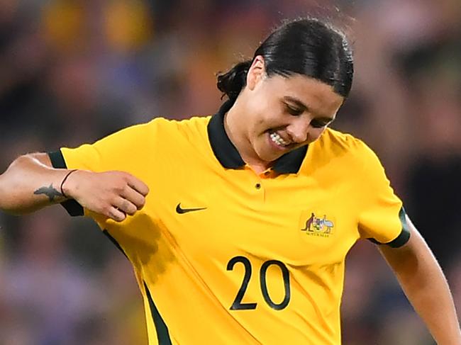 TOWNSVILLE, AUSTRALIA - APRIL 08: Sam Kerr of Australia celebrates at the final whistle during the International Women's match between the Australia Matildas and the New Zealand Football Ferns at Queensland Country Bank Stadium on April 08, 2022 in Townsville, Australia. (Photo by Albert Perez/Getty Images)