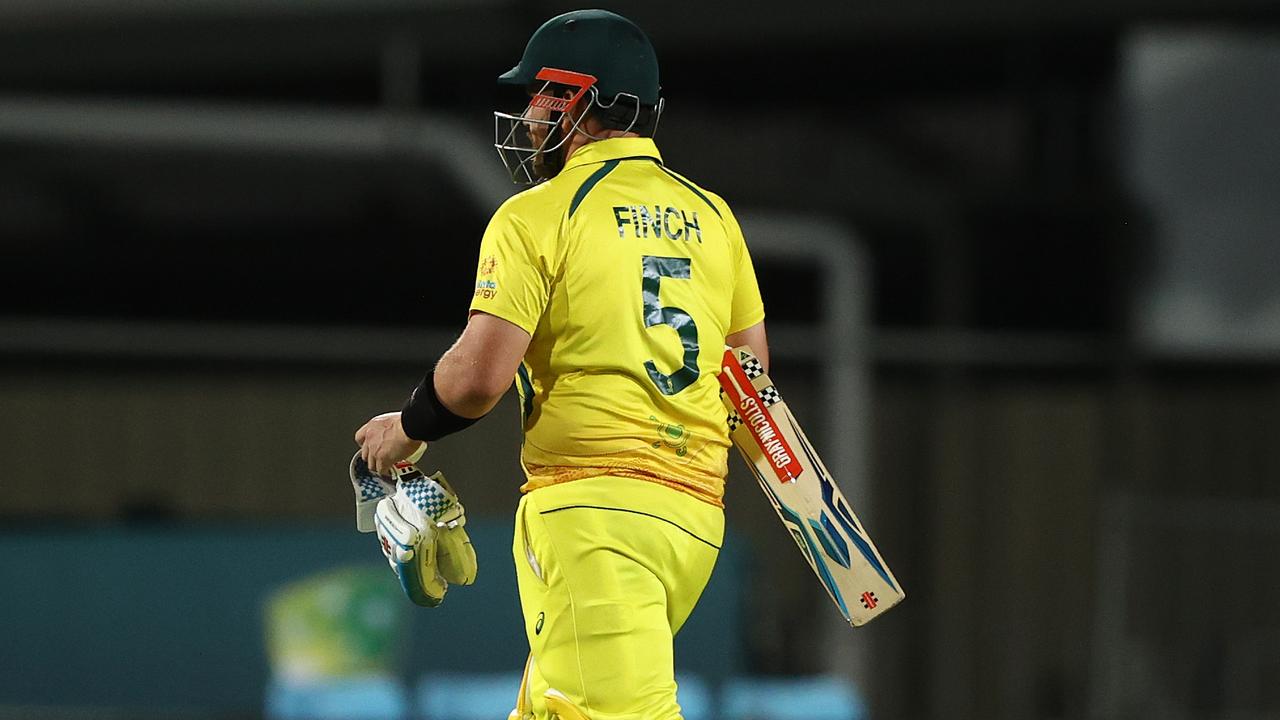 everyone-has-their-use-by-date-legend-s-brutal-finch-review-as-skipper-backed-by-wc-winner