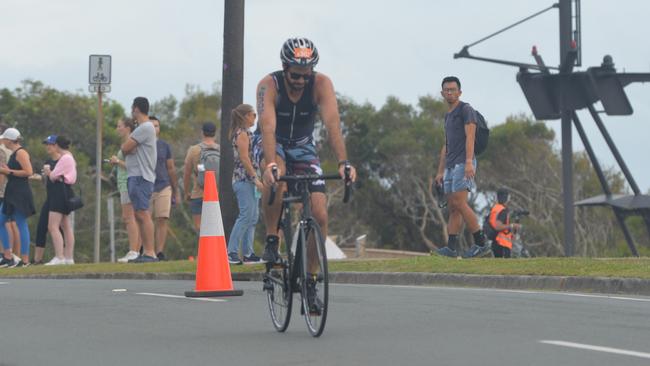 Action from the sprint event at the 2023 Mooloolaba Triathlon.