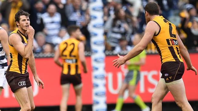 Isaac Smith of the Hawks reacts after missing a shot on goal in the dying seconds of the game against Geelong. (AAP Image/Julian Smith)