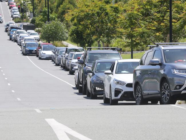 There were hundreds of cars lined up for Covid testing at Southport today.2 January 2022 Southport Picture by Richard Gosling